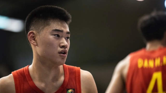  穆雷约基奇默契连线不断，掘金全民皆兵大胜火箭